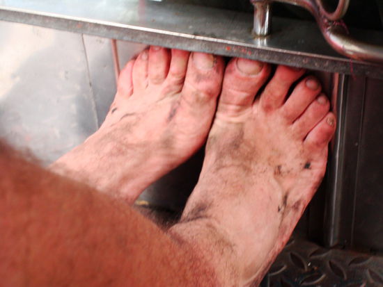 So sehen die Fuesse nach einem Tag Bangkok aus!