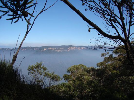 Am Morgen hieng noch Nebel in den Taelern