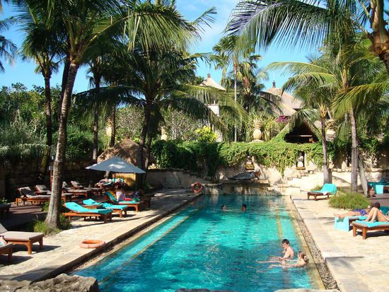 Gemuetliche Poolanlage