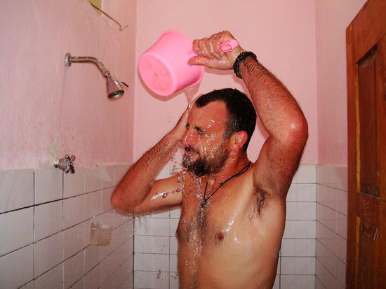 was fuer ein Genuss, Kaltwasser-Dusche wenn es doch schon so kalt ist.... 