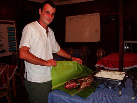 Jeden Tag gab es zum leckeren Gemuese fein gegrillte Riesenfische!