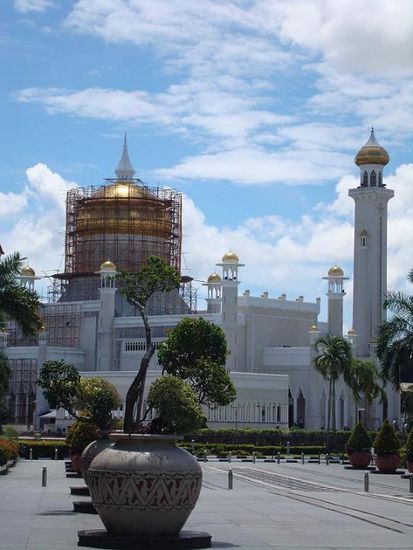 Omar Ali Saifuddien Moschee