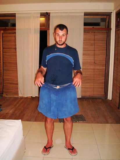 Auch die ueberstrapazierten Badehosen darf marco nicht mehr mitnehmen!