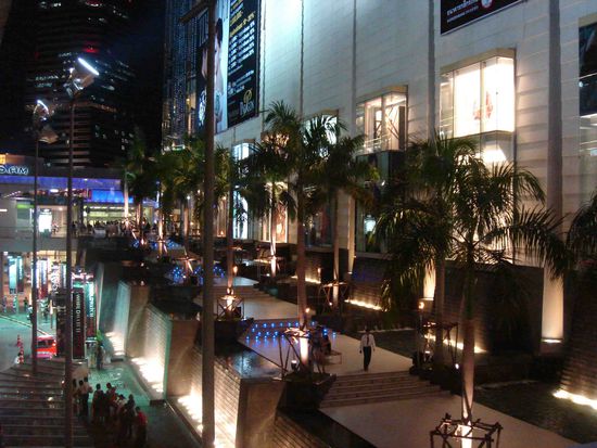 Siam Paragon - grösste Shopping-Mall in Südost- Asien. wow