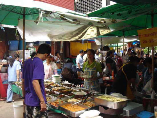 Strassebuffet in Pad Pong - eher was für Hartgesottene