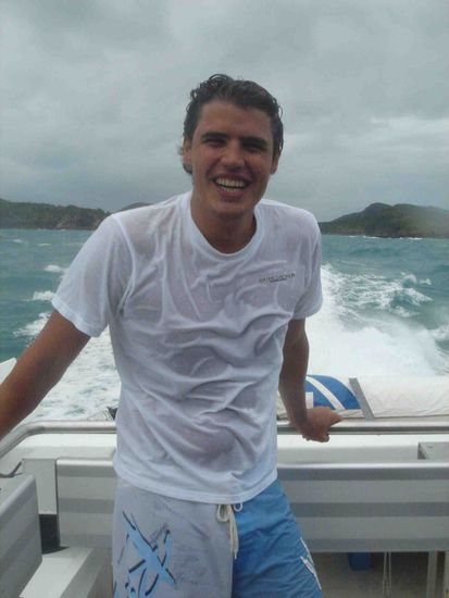 In ca. 10 Minuten rammt das Boot einen Wal (kein Witz)