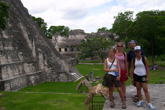 Laura, Yoon, Chris &amp; ich ...