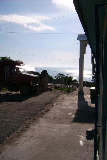 Ist doch absolut der Hammer oder was?
und was sagen die Leute in San Andres?
Der See ist viel zu weit weg ... haha!