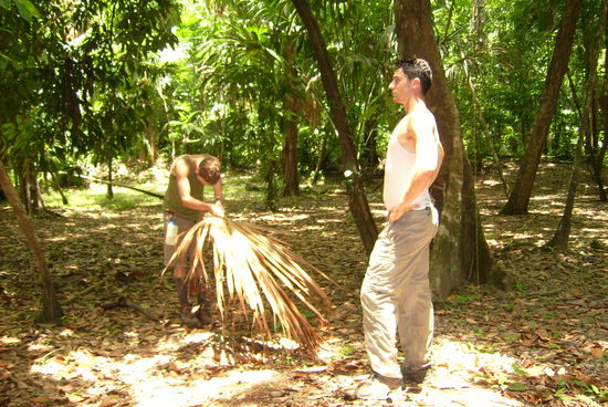 Und dann, statt sich die (wirklich langweiligen Ruinen anzusehen) albern Einige rum ... unglaublich!