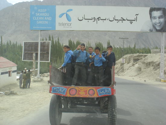 Cabrio-Schulbus oder so was