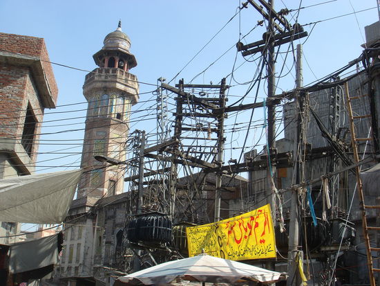 Verkablung a la dritte Welt..