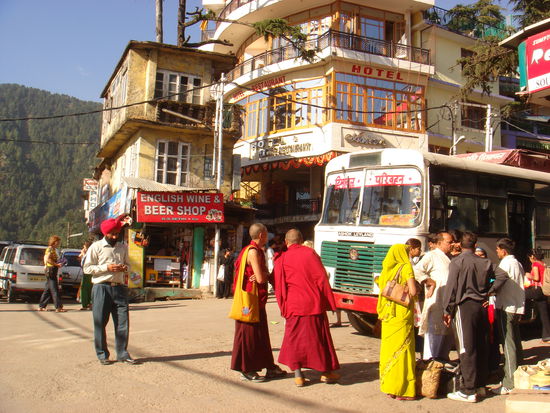 Konfrontation par exellance: Beer Shop, Moench und Traffic