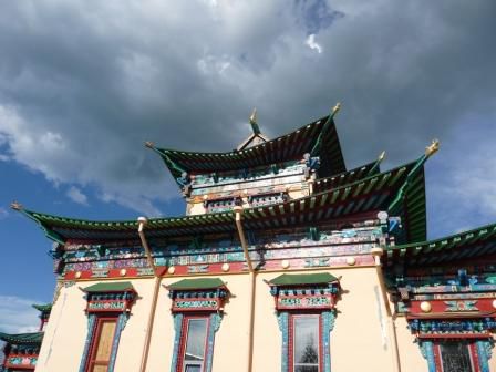 ...Buddhistischer Tempel auf dem Weg in die Mongolei..