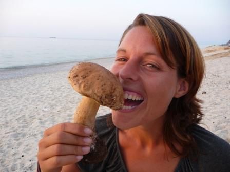 ...Lucy al porcini..diesen kleinen Steinpilz haben wir uebrigens aufm Markt geschenkt gekriegt....grazie italia....