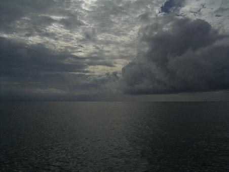 ...und da kommt der Regen...
