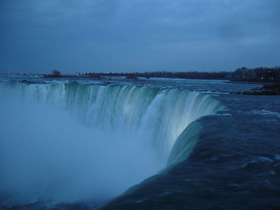 Die Lichtshow beginnt..wuensch dir ne Farbe: Blau