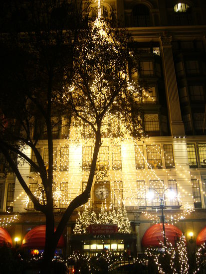 MACY's _ Das wohl groesste Einkaufszentrum (der Welt?)