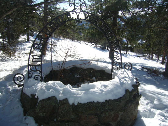 Am Brunnen vor dem Tore...