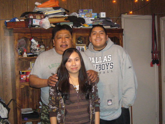 Mein Austauschpartner Dino,seine kleine Schwester Leticia und der Vater Aaron