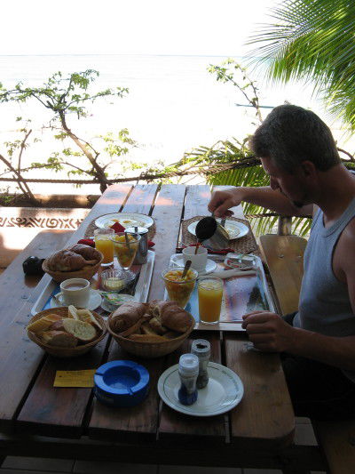 Breakfast im "Hotel Hibiscus"
