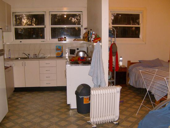 Meine Wohnung
...echt gemuetlich...