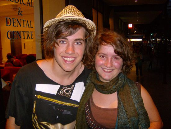 ...I know! ist nicht das schoenste Bild von mir, aber hey ich bin gerannt und ich bin ja auch nich der "star" auf dem Bild 