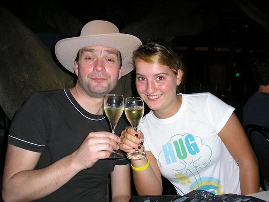 Happy Birthday Papi!
(Von mir zum Cowboy gekroent)