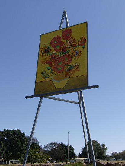 das groesste Van Gogh Bild der Welt gibts z.B. hier (das Bildchen widme ich meinem ehem. Philo-Kurs! )