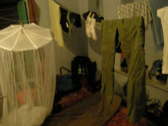 Unser Zimmer bei den Sonis. Tobi, DAS ist einfach aber fein!