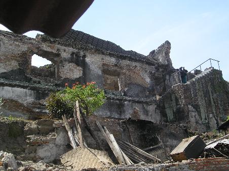 Leider dieser Tage ein Typischer Anblick in Yogjakarta