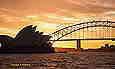 Harbourbridge. Ein massiver Bau im Stile des Eifelturms.