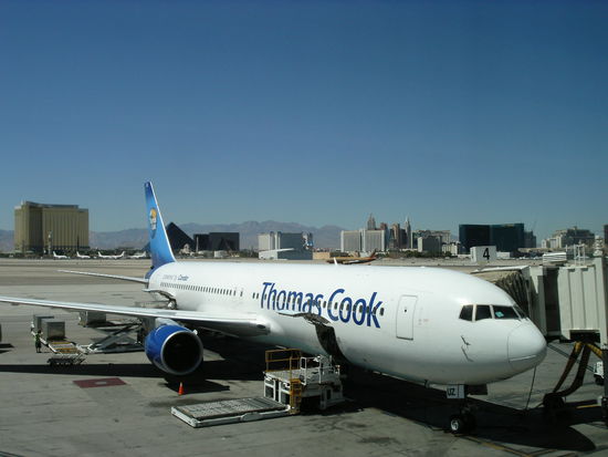 Ankunft Las Vegas, 35 Grad, die Sonne brennt, die Frisur hält....