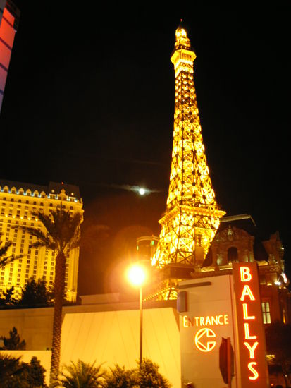 Das Paris Hotel