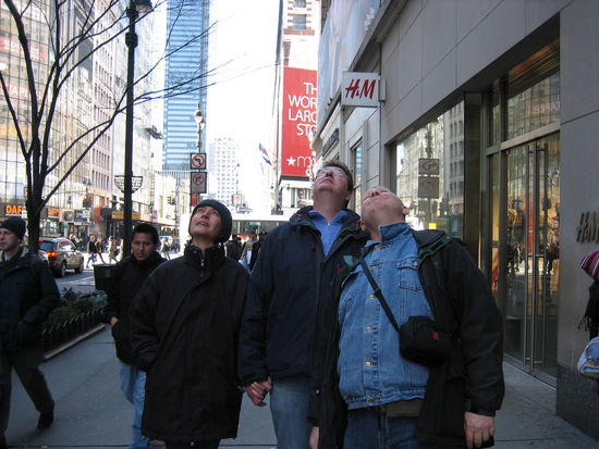 Typische Kopfhaltung in N.Y.