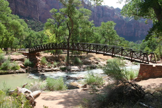 Zu den Emerald Pools...