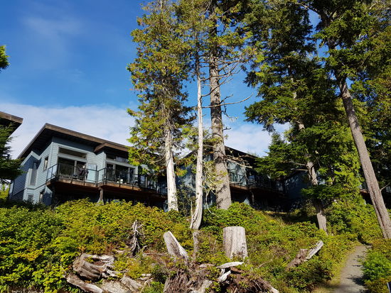 Ocean Front Resort Hotel Ucluelet