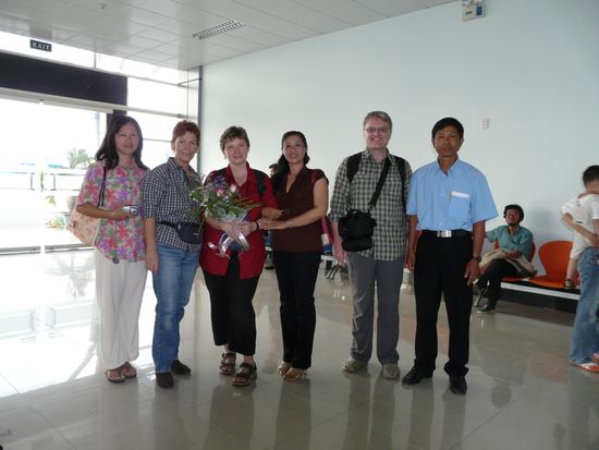 Empfang am Flughafen von Rach Gia