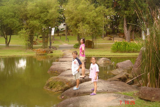 Das ist dann schon im Japanischen Garten auf dem Weg zur Pagode
