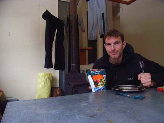 NAHRUNG!!-saufnahme im Hut