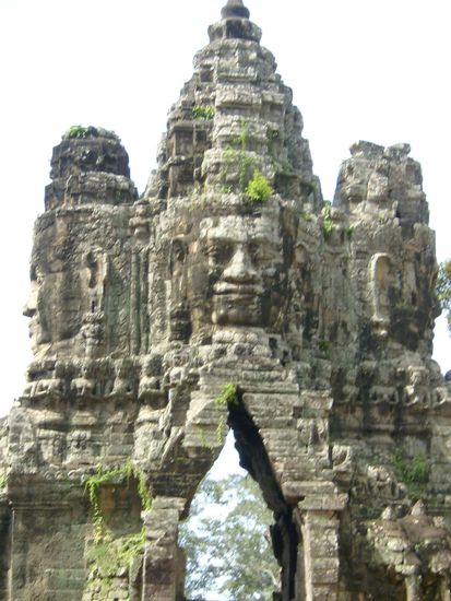 Das Suedtor von Angkor Thom