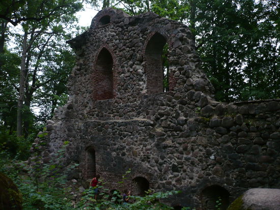 Die Burgruine von Grimulda