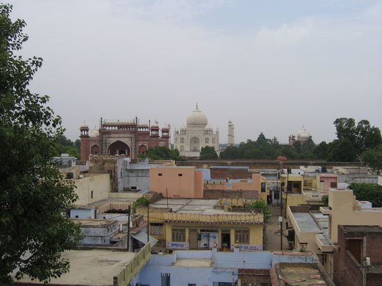 Der Blick vom Hotel auf den Taj Mahal