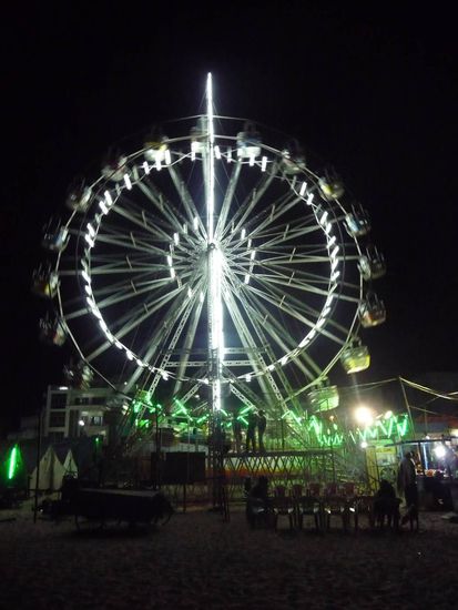 Riesenrad auf dem Jahrmarkt