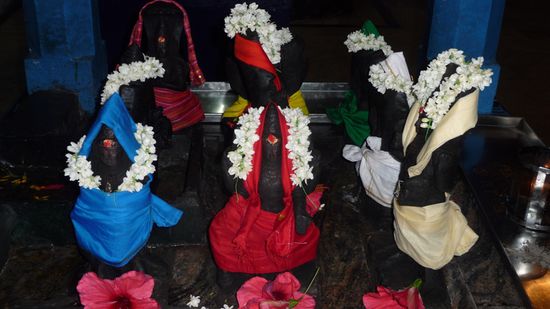 Ein Schrein im Tempel