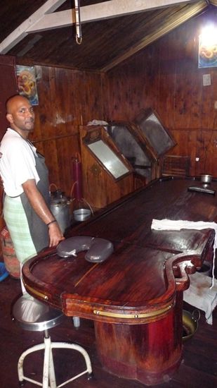 Meine Folterbank und einer der Folterknechte