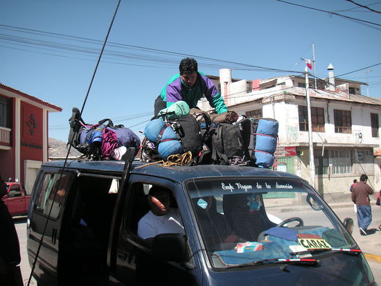 Collectivo mit unseren Rucksaecken