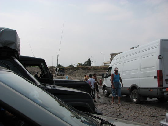 beim Verlassen der Autofähre