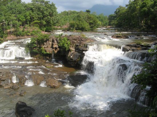 wir wohnen direkt am Fluss