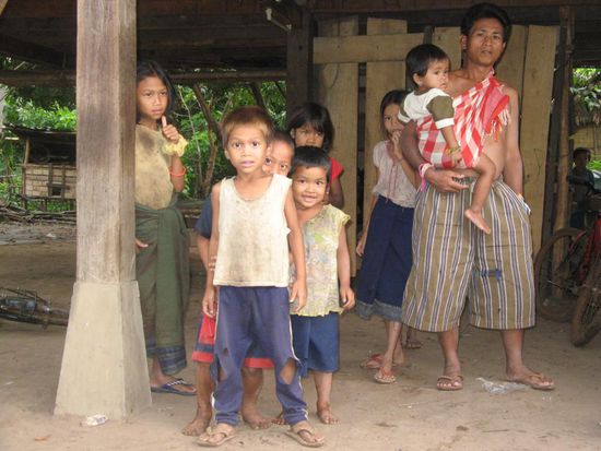 neugierige Blicke (blondes Haar)