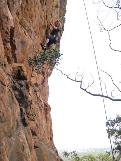 die Grampians fordern !
schwere Routen, oft ueberhaengend
Die Oberarme wachsen... 